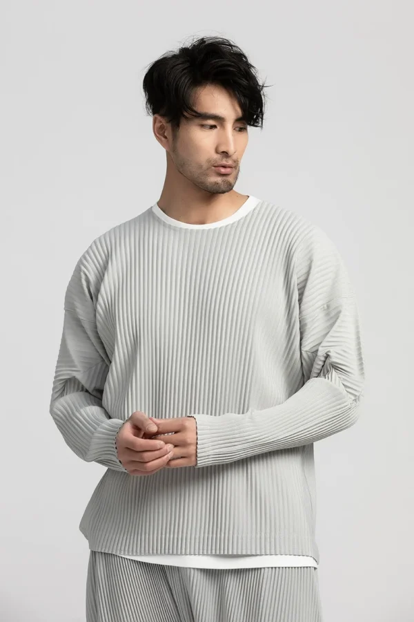 Miyake Pleated Full Sleeve Round Collar T Shirt For Men Fashion Japanese Streetwear Long Sleeve Plain T-shirt Casual Top