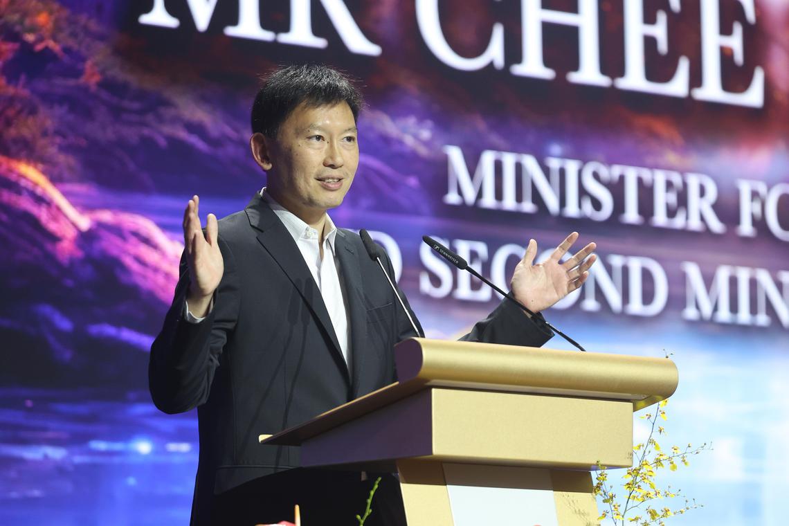 Xu Fangda, Minister of Transport and Second Minister of Finance, delivered a speech at the Changi Airport Annual Service Excellence Awards ceremony on Thursday (February 20). (Photo by Tang Jiahong)