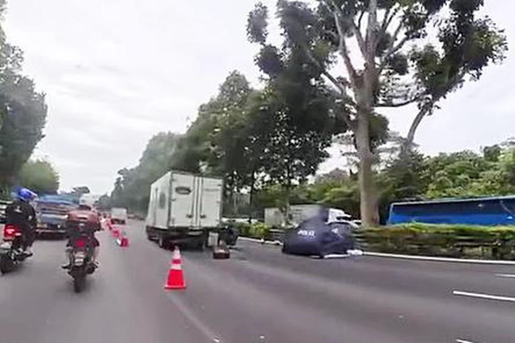 Two people died on the spot when the Bukit Tima Expressway fatal car accident