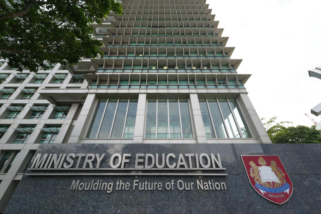 [Parliament]The admission standard for students to take less junior colleges is changed to L1R4 in 2028