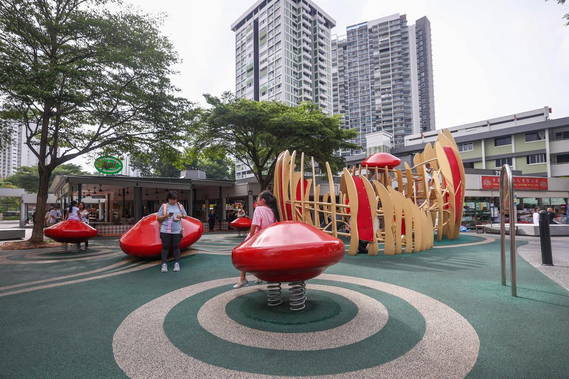 Ang Mo Kio Town Council has announced the five-year development blueprint to create a safe and vibrant space that is more suitable for the elderly and all residents to live in. The picture shows Xinxiangdou Playground. (Photo by Bai Yanlin)