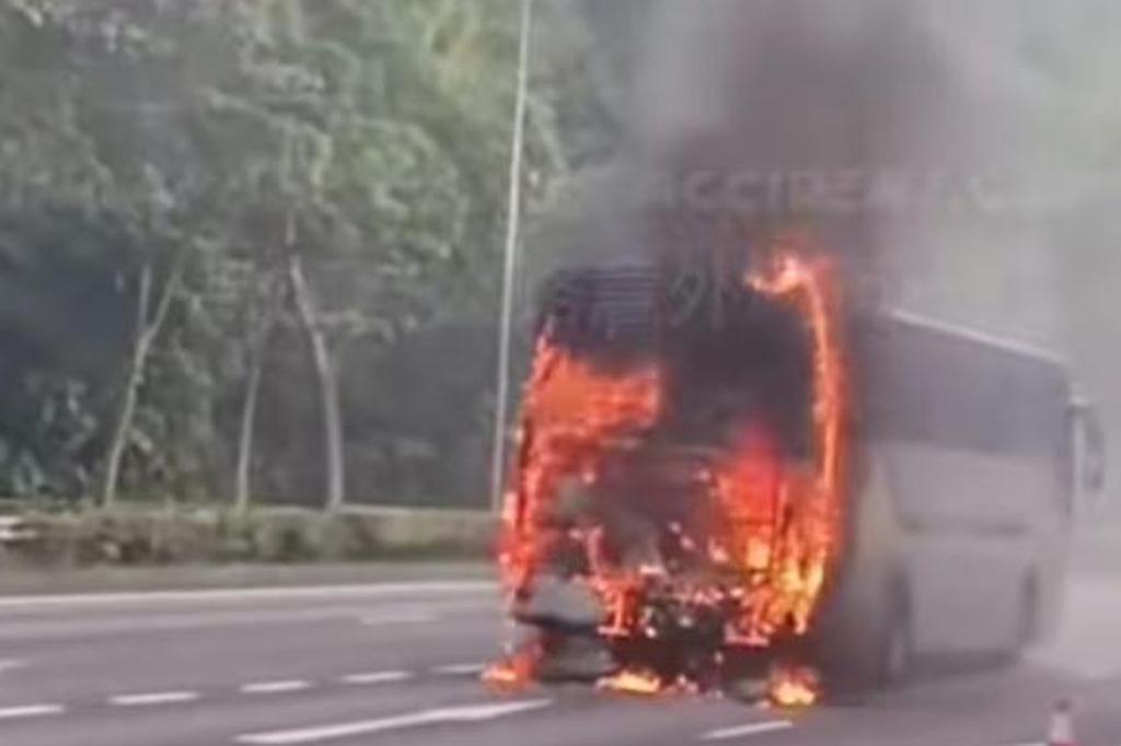 Two fire accidents in one day, buses ignited a raging fire in BKE