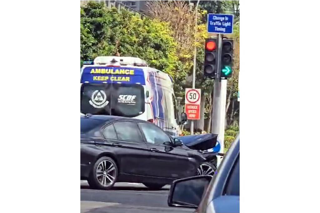 Two cars collided at the junction of the two cars and sent to the hospital